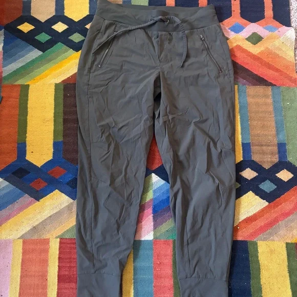 Athleta Trekkie North Athletic Jogger Size 10 - Picture 3 of 9
